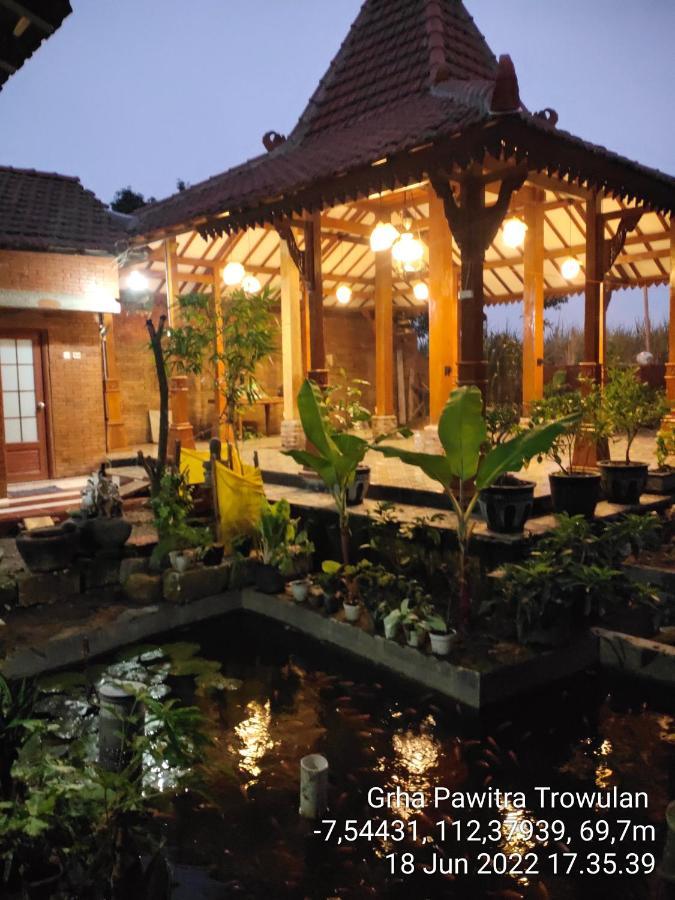 Ferienwohnung Grha Pawitra Trowulan Exterior foto