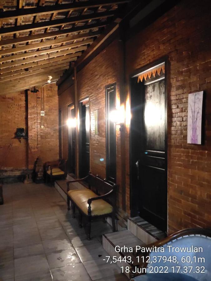 Ferienwohnung Grha Pawitra Trowulan Exterior foto