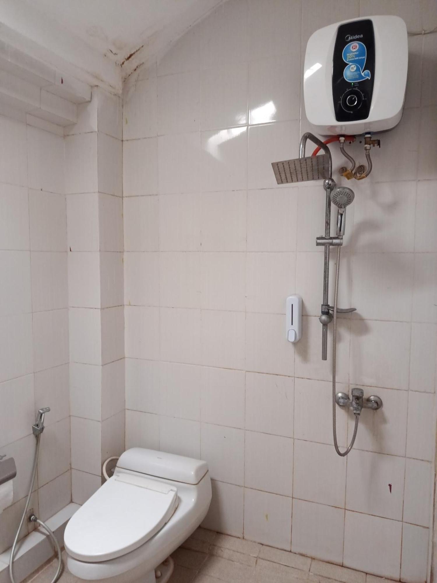Ferienwohnung Grha Pawitra Trowulan Zimmer foto